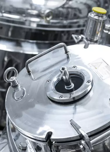 Welding process for container and pipeline construction