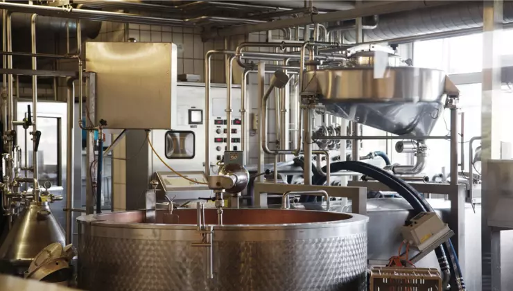 Stirrer for cheese production